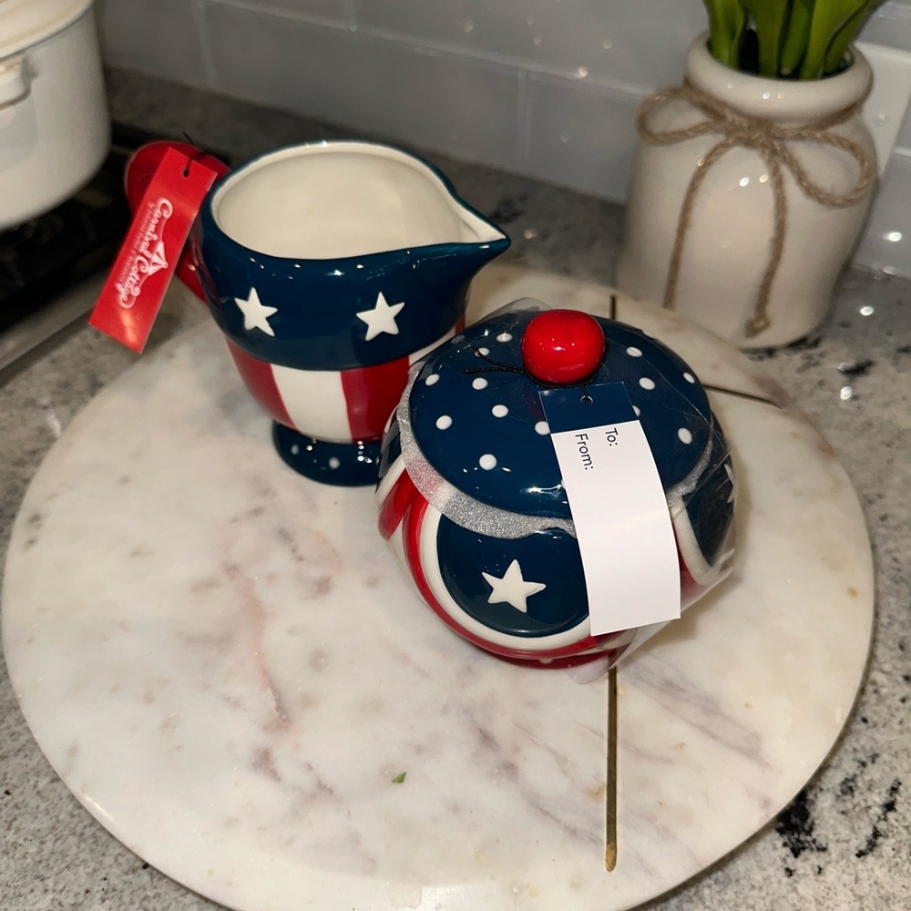 NWT Johanna Parker Carnival Cottage Patriotic America July 4th Sugar Creamer Set - Picture 3 of 6